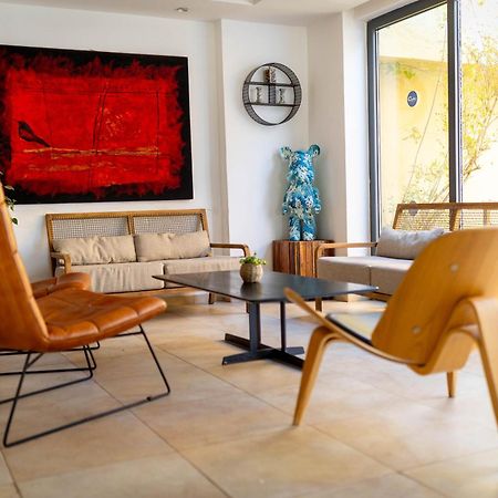 C Hotel Neve Ilan Extérieur photo