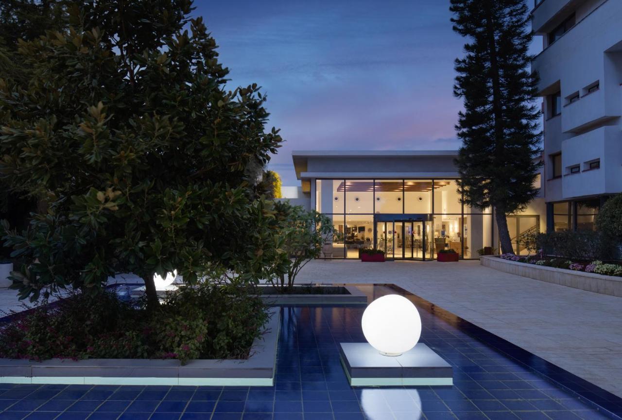 C Hotel Neve Ilan Extérieur photo