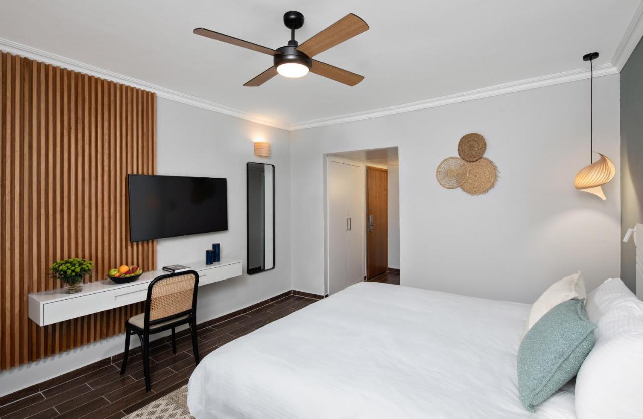 C Hotel Neve Ilan Extérieur photo
